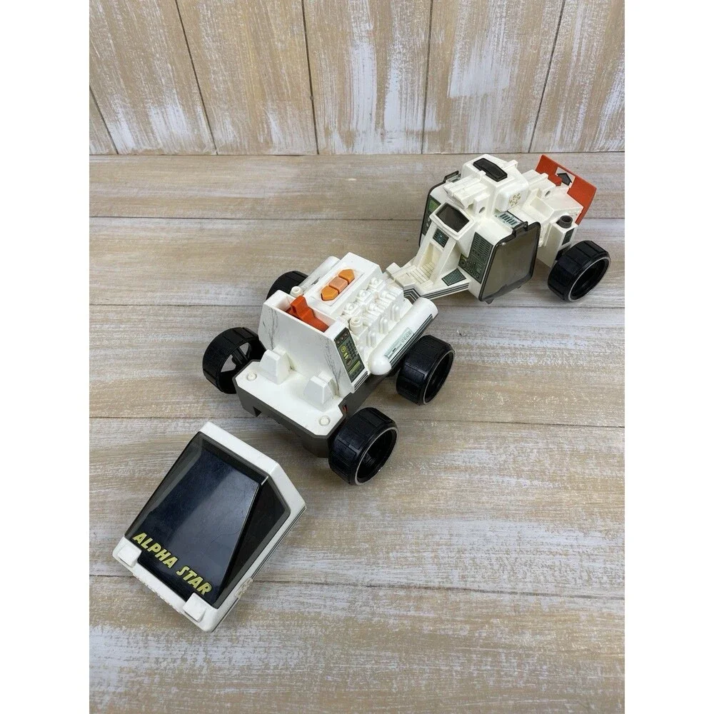 1983 Fisher-Price Adventure Alpha Star Space Vehicle Works *read